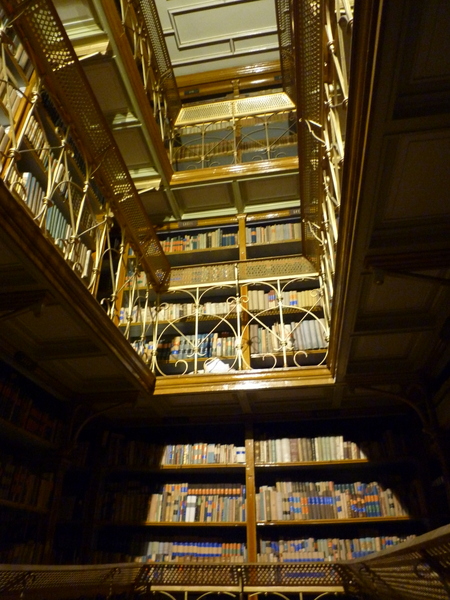 The worth of a book is to be measured by what you can carry away from it. ~James Bryce / Der Wert eines Buches kann an dem gemessen werden, was du daraus mitnehmen kannst. Il valore di un libro può essere misurato da quello che puoi portar via dallo stesso.