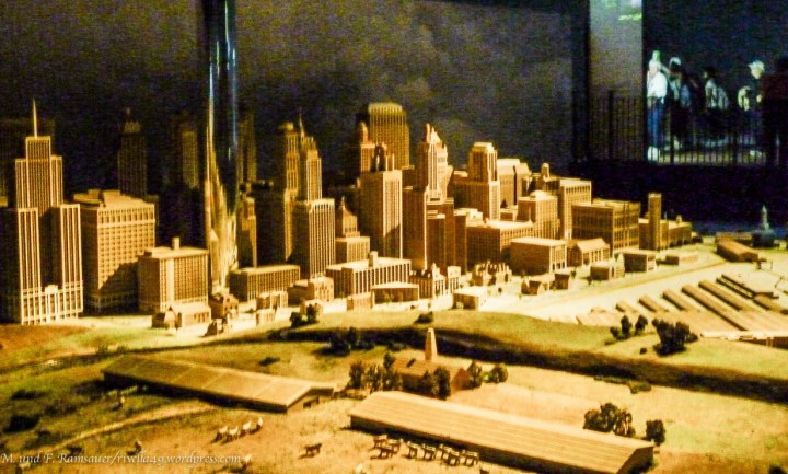 Lo sviluppo/Die Entwicklung/The development