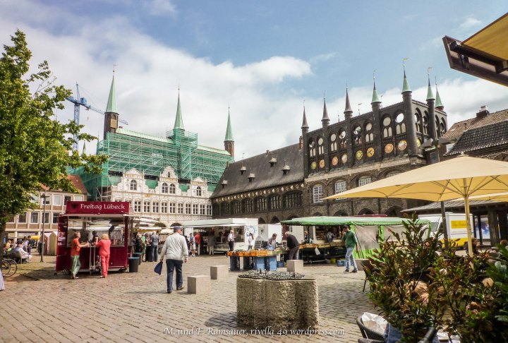 Auf dem Markt in Lübeck/On Lucke's market/Sul mercato a Lubecca